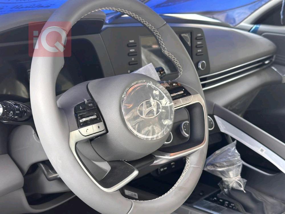 هیوندای ئەلەنترا